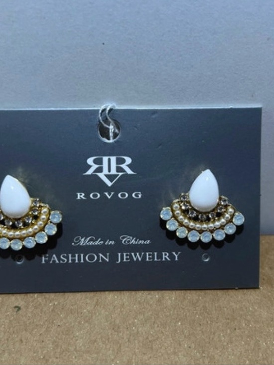 OVO Jewelry - OVO White Teardrop Fan Stud Earrings with Gold Accents